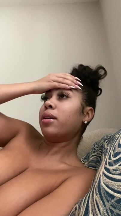 Watch Yazminel Onlyfans Big Tit Babe Fucked By A Toy Masturbationgirl