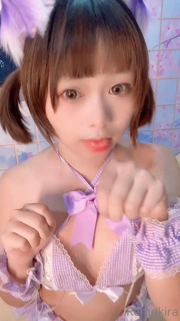 Watch Remukira Onlyfans Cute Curva Jerks Her Pussy On People