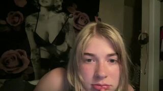 scxrletbae - webcam [Chaturbate] 23-april-2023