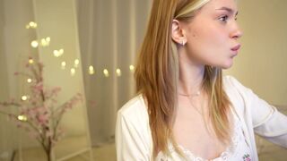 Cyberheart_ Chaturbate Nov-24-2024 Very Hottest Blonde