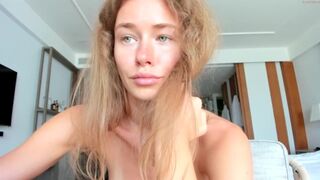 oksanafedorova chaturbate Gorgeous girl finished from a rich handjob