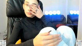 hotfallingdevil chaturbate  privat with orgasm