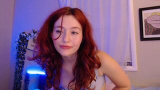 raspberryallie chaturbate  jerking on a chair