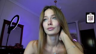 oksanafedorova chaturbate Gorgeous model tightly stretches both holes-