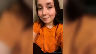 Mini Loonaa aka miniloonaa aka miniloona onlyfans mature blonde hair squirts