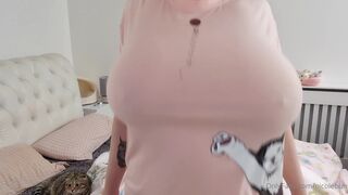 Nicolebun aka nicolebun onlyfans cute girl sucks penis