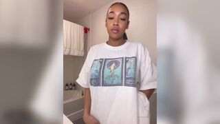 Poeticjusticeee onlyfans porn webcam may-16-2022